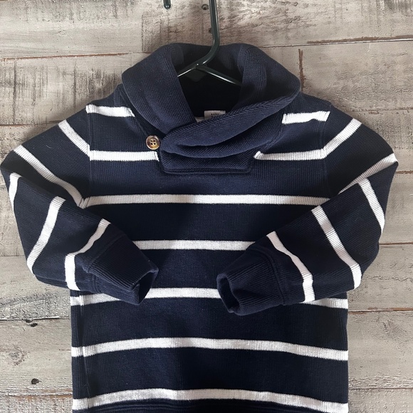 Gap, size 3 years, Navy & white pull-over - Picture 1 of 1
